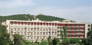 ΑΠΟΚΛΕΙΣΤΙΚΟ: Παραιτήθηκε διευθυντής χειρουργός χωρίς... πτυχίο Ιατρικής!