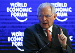 Ας... φωνάζει ο Ομπάμα! Σόιμπλε: Ξεχάστε το "κούρεμα" χρέους