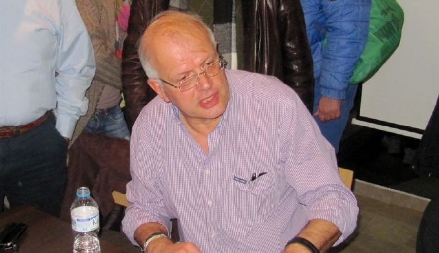 Σώθηκε από θαύμα ο Άκης Τσελέντης: Καθυστέρησε λόγω κίνησης και έχασε την μοιραία πτήση στο Ιράν