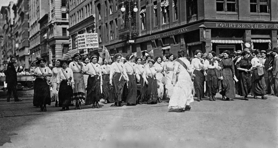 Ο ματωμένος Μάρτιος των γυναικών – Tι αντιπροσωπεύει η 8η Μαρτίου