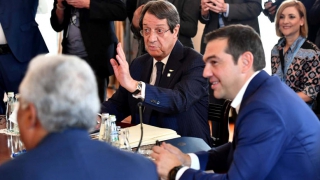 Επαφές Τσίπρα με φόντο τα ελληνοτουρκικά