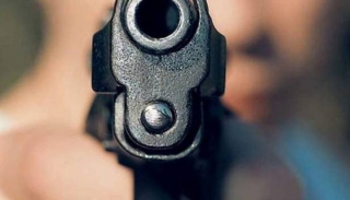 Παιχνίδια με όπλα και 2 παιδιά νεκρά!