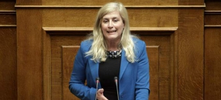 Αυλωνίτου: Εχω τον συνδυασμό που σκοτώνει, ωραία, πολύ μορφωμένη και με πολιτικό λόγο