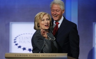 Μπιλ Κλίντον: Ομιλίες δωρεάν αν η Χίλαρι γίνει πρόεδρος