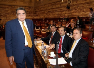 Πέθανε ο Βασίλης Μαγγίνας