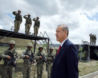 Οι περίεργες δηλώσεις που δείχνουν κλιμάκωση στο Αιγαίο