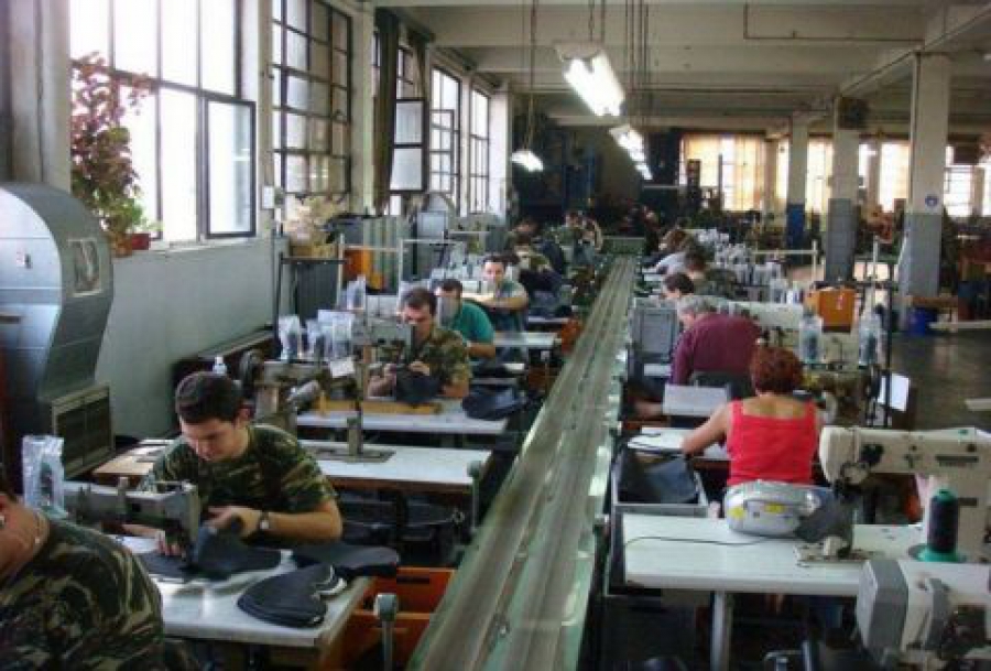 QUIZ: Πού φτιάχνονται τα ρούχα του ελληνικού στρατου? Η χώρα έχει πιάσει πάτο!