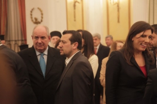 Ζωή για κύκλωμα εκβιασμών: "Πατριάρχης" ο Τσίπρας, "αρχιμανδρίτης" ο Παππάς