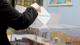 Νέα δημοσκόπηση: Στις 7.6 μονάδες η διαφορά ΝΔ - ΣΥΡΙΖΑ