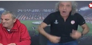 Το ΜΠΙΝΕΛΙΚΙ Παοκτζή στον Τσουκαλά! ΔΕΙΤΕ τι συνέβη στη Χθεσινή του ΕΚΠΟΜΠΗ! (ΒΙΝΤΕΟ)