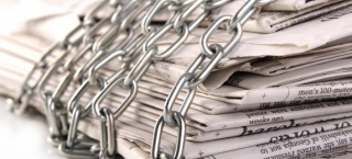 Al Jazeera: Η «φούσκα» των ελληνικών ΜΜΕ και η εξάρτησή τους από την εξουσία