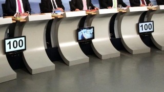 Πού συμφωνούν και πού διαφωνούν για το ντιμπέιτ