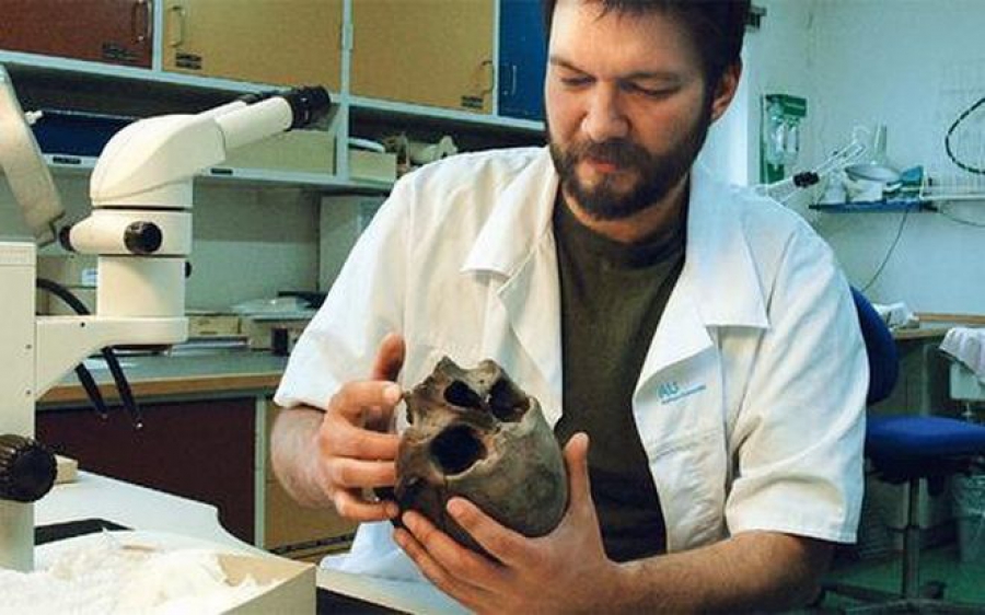 Κλειδί για τον εντοπισμό της ταυτότητας του νεκρού η σύγκριση γενετικού υλικού από τους τάφους της Βεργίνας