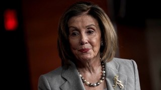 Πελόζι για Τραμπ: Είναι μια συνεχής απειλή