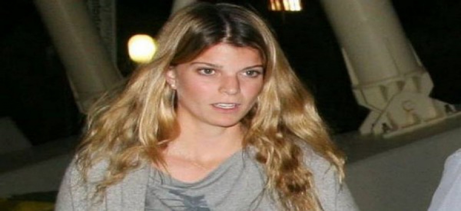 ΤΙ ΤΡΕΧΕΙ ΜΕ ΤΗΝ ΑΘΗΝΑ ΩΝΑΣΗ; Δεν θα πιστεύετε πώς πόζαρε για selfie δίπλα στον Αλβάρο Ντε Μιράντα Νέτο