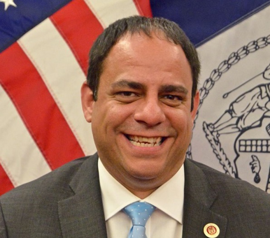 Προβληματισμός Κωνσταντινίδη για την Amazon