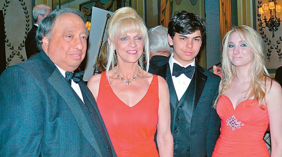 Τζον Κατσιματίδης: «Θέλω να επενδύσω στην Ελλάδα και δεν με αφήνουν...»