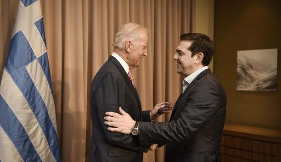 Τηλεφωνική επικοινωνία Τσίπρα με Μπάιντεν και Ολάντ