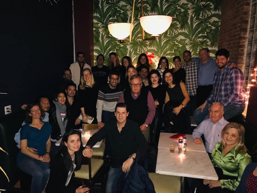 Νέα Υόρκη: Το χριστουγεννιάτικο πάρτυ της νεολαίας των Αρκάδων