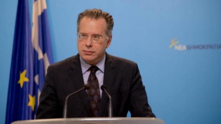 Κουμουτσάκος για Σκοπιανό: Ανησυχητική η λογική τεμαχισμού στη διαπραγμάτευση