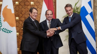 Ομόφωνη καταδίκη των τουρκικών προκλήσεων από την τριμερή