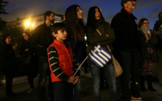 Συντριπτική πρωτιά ΣΥΡΙΖΑ στην πρόθεση ψήφου - Βροντερό ναι στο ευρώ