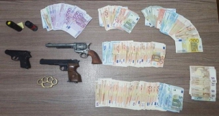 Στρατιωτικοί, αστυνομικοί και πυροσβέστες διακινούσαν ναρκωτικά