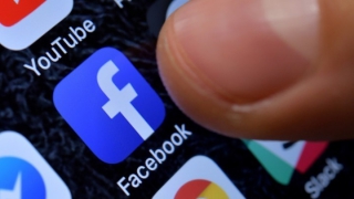 Facebook: Διέρρευσε επαφές 1,5 εκατ. χρηστών χωρίς τη συγκατάθεσή τους
