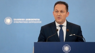 Στ. Πέτσας για τις δηλώσεις Τσίπρα: «Πρόκληση κατά των ανέργων και ιδίως κατά των μακροχρόνια ανέργων»