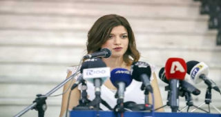 Κυρία Νοτοπούλου χρωστάτε μια συγνώμη… – Γράφει η Θεοπίστη Κρυσταλλίδου   Πηγή: e-ptolemeos.gr