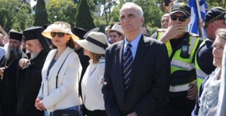 Αυστραλία: Έφυγε... Βαρεμένος - Αποδοκιμασίες από τους ομογενείς της Μελβούρνης (Video)