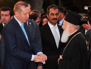 Με τον Ερντογάν θα συναντηθεί το απόγευμα ο Οικουμενικός Πατριάρχης