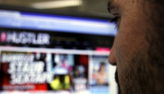 Χιλιάδες ευρώ για τα αρρωστημένα βίντεο με βιασμούς παιδιών και βρεφών - Το Darknet το διαδίκτυο των εγκληματιών έφτασε και στην Ελλάδα