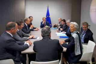 Φόβοι για προβοκάτσια πριν τη συμφωνία – Που θα κριθεί το Eurogroup – Τι θα κάνει η εσωκομματική αντιπολίτευση