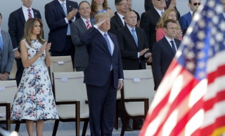 Με την παρέλαση για την Ημέρα της Βαστίλης έκλεισε η επίσκεψη Τραμπ στο Παρίσι