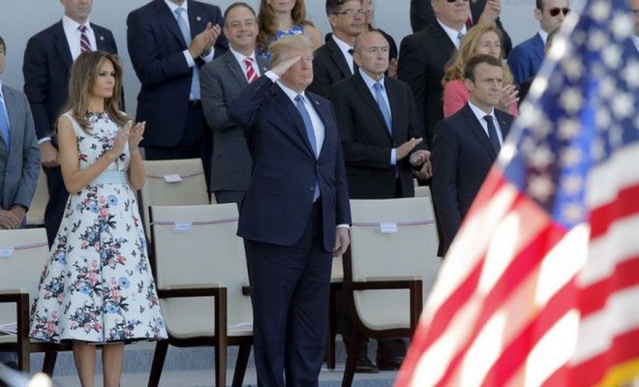 Με την παρέλαση για την Ημέρα της Βαστίλης έκλεισε η επίσκεψη Τραμπ στο Παρίσι