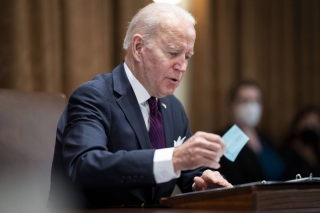 Ουκρανία: Στα... χαρακώματα για μετωπική με τη Ρωσία οι ΗΠΑ -«Έτοιμοι ό,τι κι αν συμβεί» λέει ο Μπάιντεν