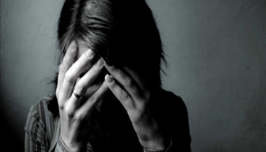 Η οργισμένη επιστολή μιας άνεργης μητέρας: "Κύριε Τσίπρα, αντί ν’ αυτοκτονήσω, σας γράφω"