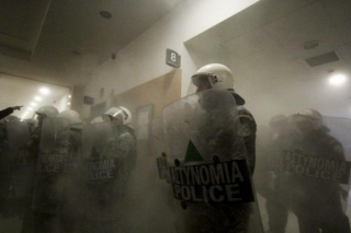 Αστυνομικοί για τα επεισόδια στο Ειρηνοδικείο: «Και κερατάδες και δαρμένοι»