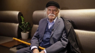 Στο νοσοκομείο ΝΙΜΙΤΣ ο Μανώλης Γλέζος