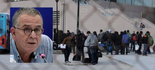 Μουζάλας: Μας έθεσαν θέμα στρατοπέδου 400.000 μεταναστών στην Αθήνα!