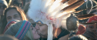 Οι Ινδιάνοι νίκησαν τους μεγιστάνες του πετρελαίου. Δεν δίνεται άδεια διέλευσης στον Dakota Pipeline από τη γη τους