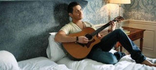 Tα πάθη και τα λάθη του Μιχάλη Χατζηγιάννη: Η Ferrari, το σκάφος για τη Ζέτα και η βίλα στη Σαντορίνη