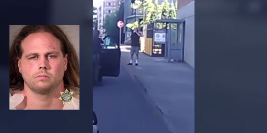 ΒΙΝΤΕΟ: Ο δολοφόνος του Πόρτλαντ προκαλεί: Εσείς το λέτε τρομοκρατία, εγώ το λέω πατριωτισμο!!!