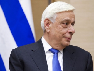 Παυλόπουλος: Να κάνουν οι εταίροι διορθώσεις για τη βιωσιμότητα του χρέους