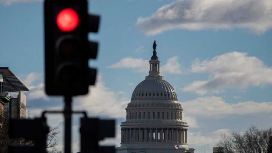 Συνεχίζεται η μερική αναστολή λειτουργίας των κυβερνητικών υπηρεσιών