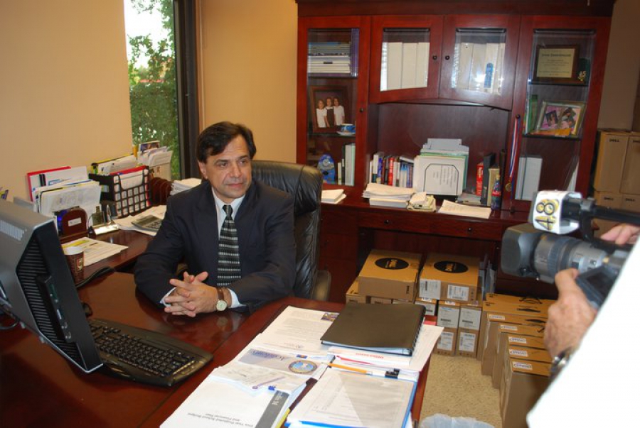 Απεβίωσε ο Σωτήρης Χριστόπουλος, πρόεδρος της Ακαδημίας «Πλάτων» της Φλόριδας