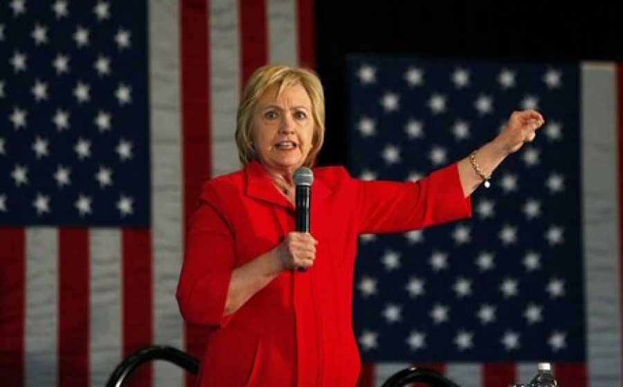 Κλίντον: Οι ρωσικές μυστικές υπηρεσίες "τρύπωσαν" στους Η/Υ των Δημοκρατικών "