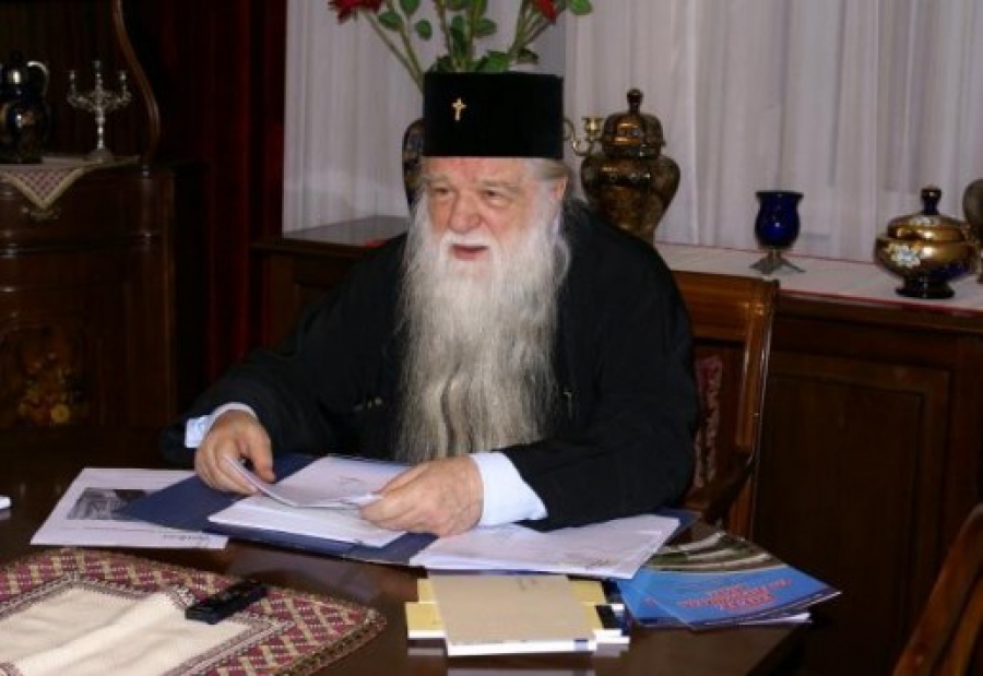 Αμβρόσιος: Γεια σου Τσίπρα λεβέντη!