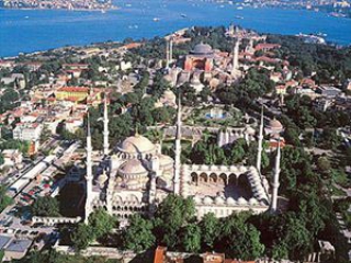 Τουρισμός: Η Ελλάδα πήγε καλά, η Τουρκία όχι